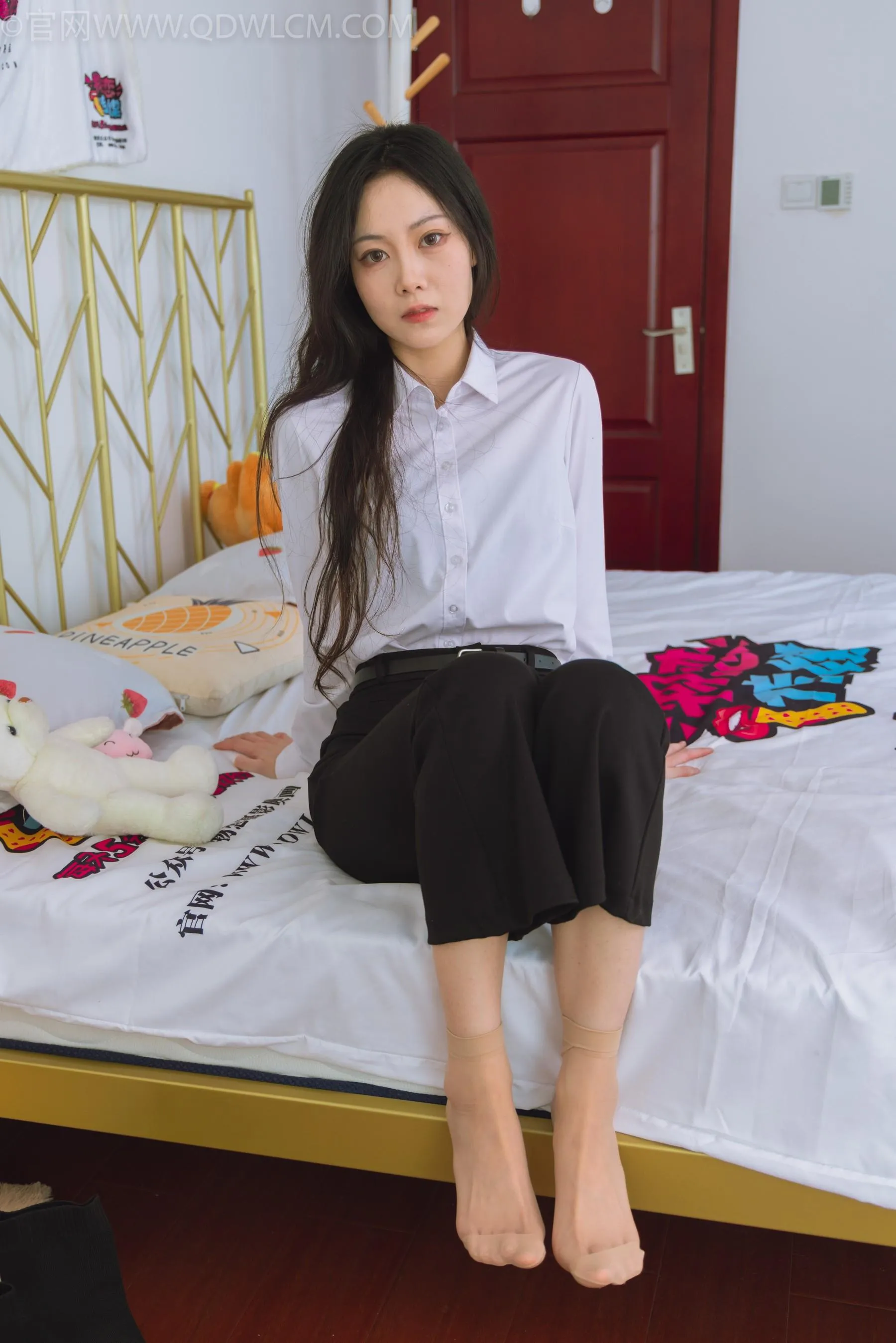 物恋传媒 NO.1503 康康-冷色月光 [151P]插图3